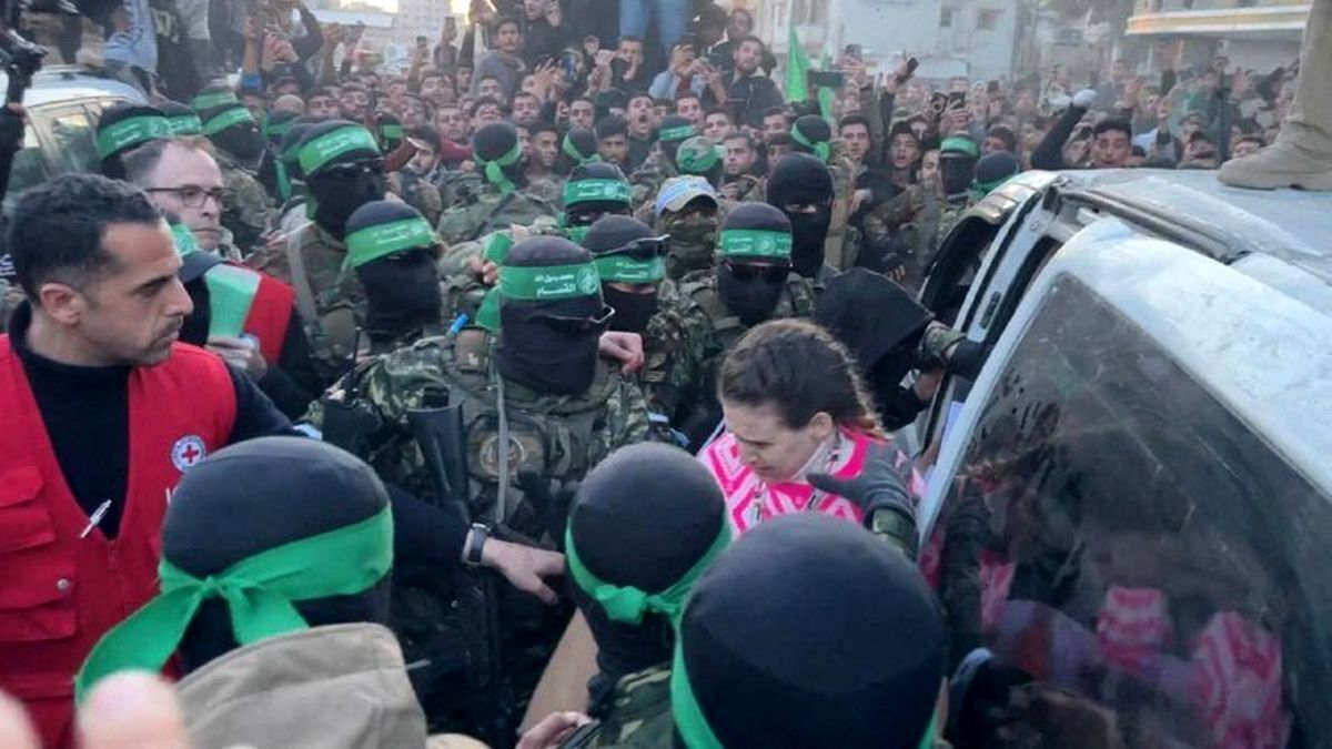 ۱۷۰۰ اسیر اهل غزه آزاد می‌شوند/آغاز انتقال اسرا از ۵ زندان اسرائیل