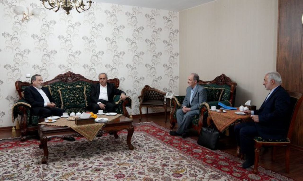دیدار عراقچی با پدر زندانی ایرانی در ترکیه