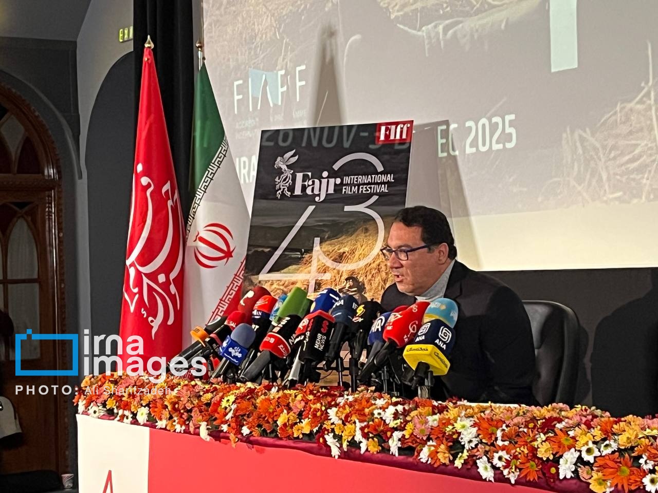 حضور ۲۰۰ مهمان از کشورهای مختلف در جشنواره جهانی فیلم فجر/ هیچ فیلمی به دلیل ممیزی حذف نشد