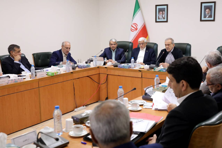 رئیس جمهور: اشتیاق کشورهای همسایه برای همکاری با ایران فوقالعاده است