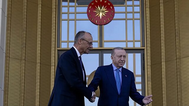 اردوغان، مرتس را به چالش کشید: «نسل‌کشی اسرائیل در غزه را نمی‌بینید؟»