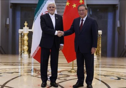 محکومیت صریح تجاوزات آمریکا و رژیم صهیونی توسط چین در گفتگو با معاون اول رئیس‌جمهور/ مخالفت قاطع پکن با تحریم‌های آمریکا