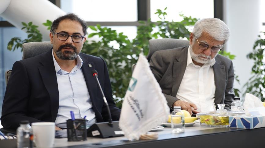 بررسی اهمیت، وضعیت و جایگاه تطبیق مقررات در شرکت ها و سازمان های غیربانکی