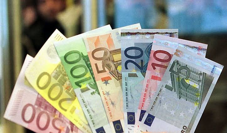 مدیریت بازار ارز در گرو مهار نقدینگی و انتظارات تورمی
