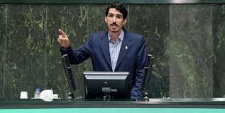 انتقال یک پالایشگاه از محل پیش بینی شده به شهر دیگر خیانت است
